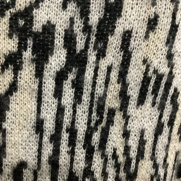 Free People Zebra Print Sweater Wool Blend Leave Me Wild Mock Neck Size XS - Picture 9 of 11